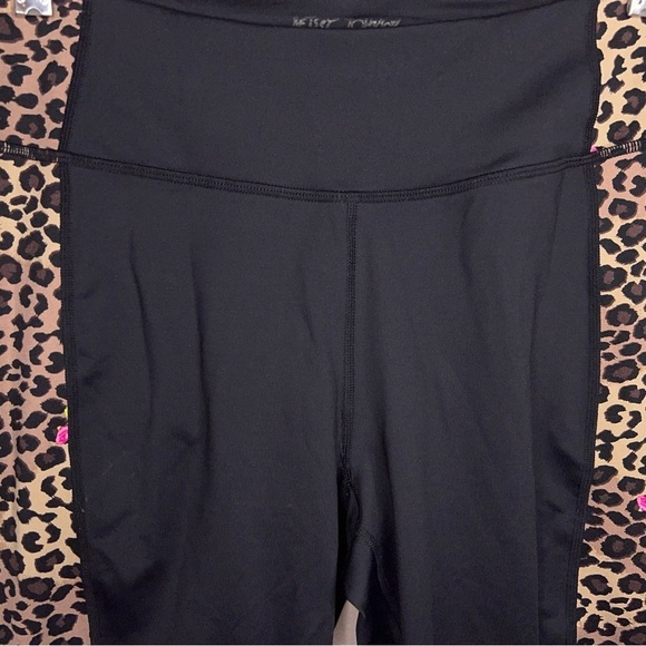 LARGE BETSEY JOHNSON ACTIVEWEAR CAPRIS ATHLETIC BLACK LEOPARD PRINT STRETCH - Picture 2 of 10